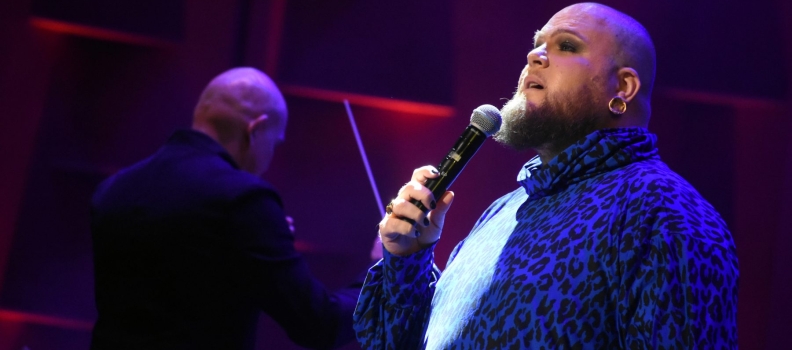 Enrique Ramil debuta en RD con un concierto íntimo e inolvidable